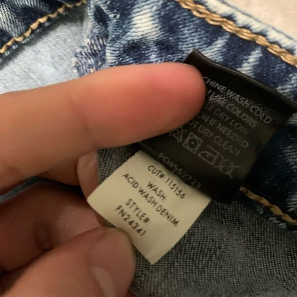 New Fashion Nova Womens Acid Wash Denim High Waisted Straight Jeans Size 11 Pant - Picture 8 of 8